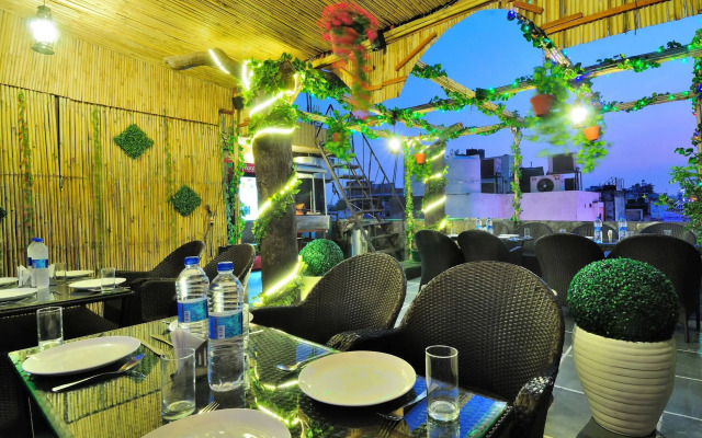 Hotel Aman International at New Delhi Station