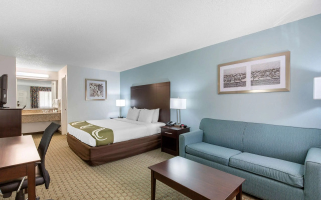 Quality Inn Clute Freeport