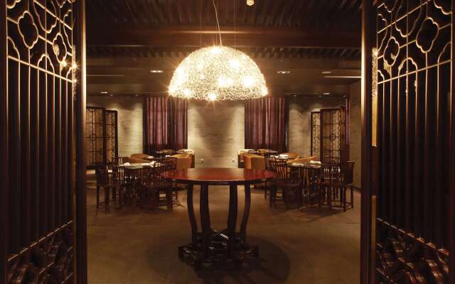 Elegant Hotel Shanghai Bund