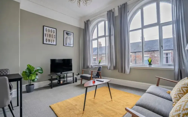 2 Bed-town Centre-free Parking