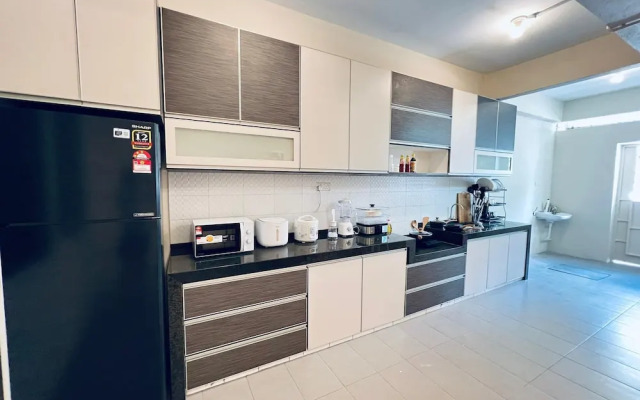 myRoom at 14 J Mandalay