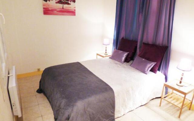 Livia Cannes Hotel de Ville FF39