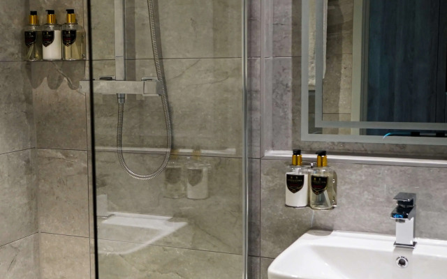 De Vere Cotswold Water Park