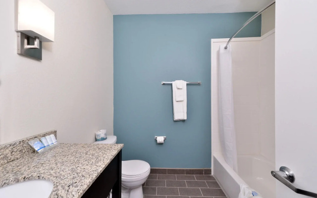 Sleep Inn & Suites Meridian - Bonita Lakes