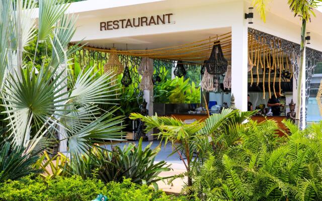 Zee Luxury Boutique Hotel