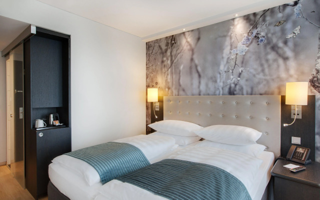 Premier Inn Berlin Alexanderplatz Hotel