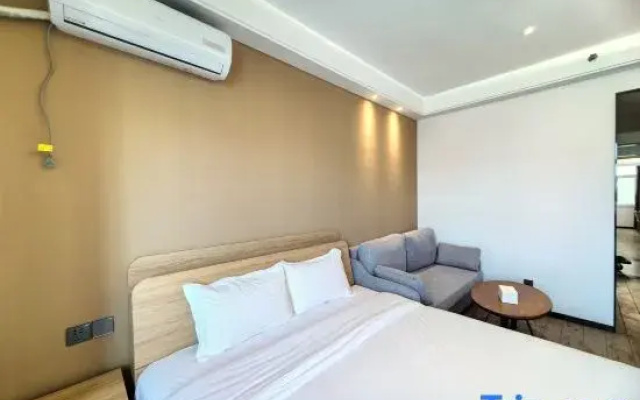 Yantai Baihe Couple Theme Homestay