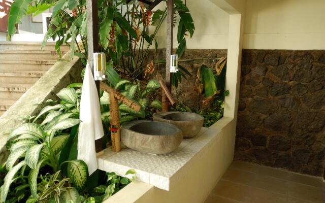 Bastianos Lembeh Dive Resort