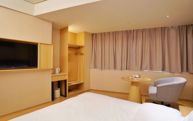 Ji Hotel (Beijng Changping Longshui Road)