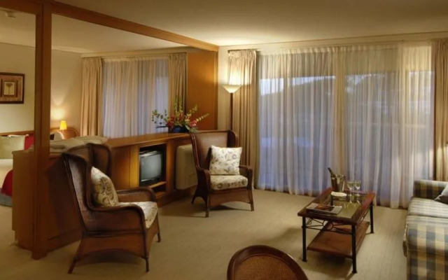 Pacific Bay Resort