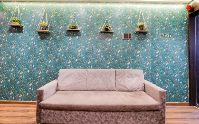 Super Collection O Andheri Near Western Express Highway