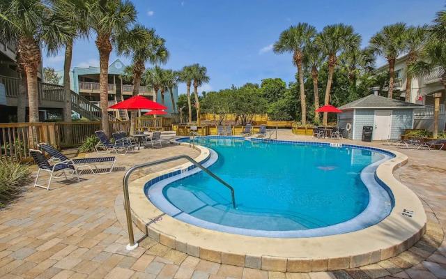 Oceanfront Luxury: 2BR Condo, St. Augustine