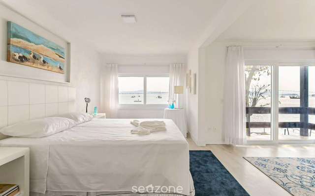 Bela casa frente mar em Santo Antônio CDA1647