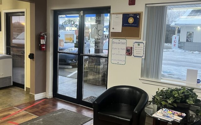 GuestHouse Inn & Suites Montesano