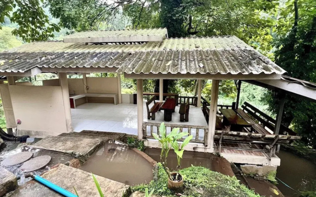 The Cascade - Mae Taeng Waterfall Bungalows