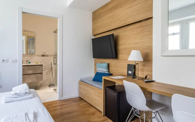 Gran Sasso - Cozy Modern Studio Steps From Piazza Piola