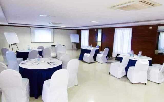 Hotel Voyagers 99