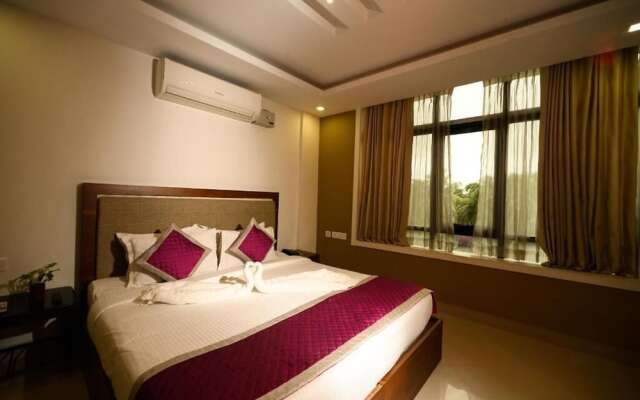 Glitz Inn