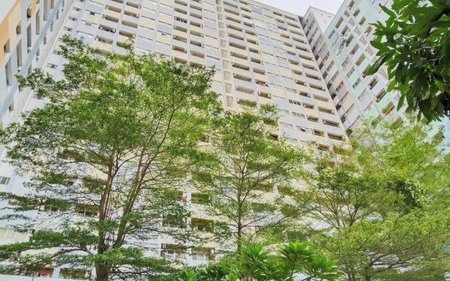 The Royale Sentra Tower Kuning