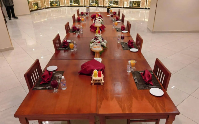 Nawazi Towers  Hotel