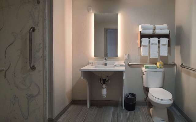 Comfort Inn Boston Milford