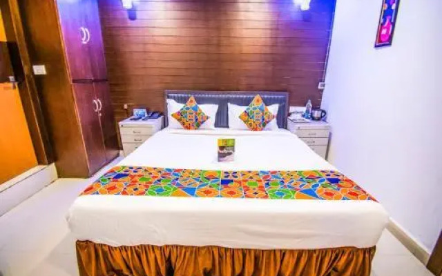 FabHotel Abhinand Grand