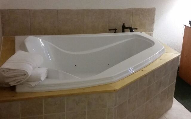 SureStay Plus Hotel by Best Western Berkeley Springs