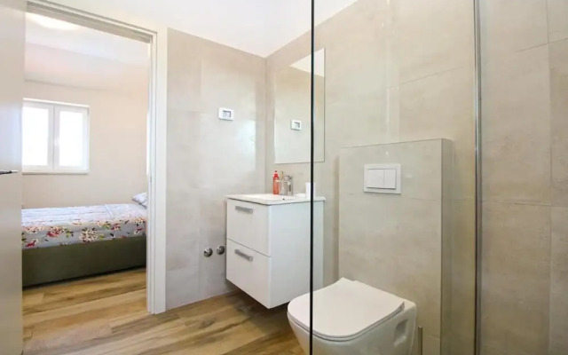 Modern Villa With Private Pool and Garden