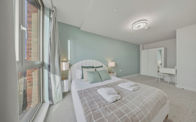 Trafford Garden Stays B201