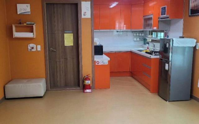 Damyang Lara 345 Pension