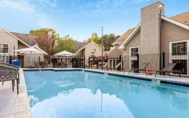 WaterWalk Extended Stay by Wyndham Atlanta Perimeter