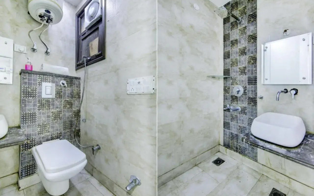 OYO Flagship 80529 Sg Hotel