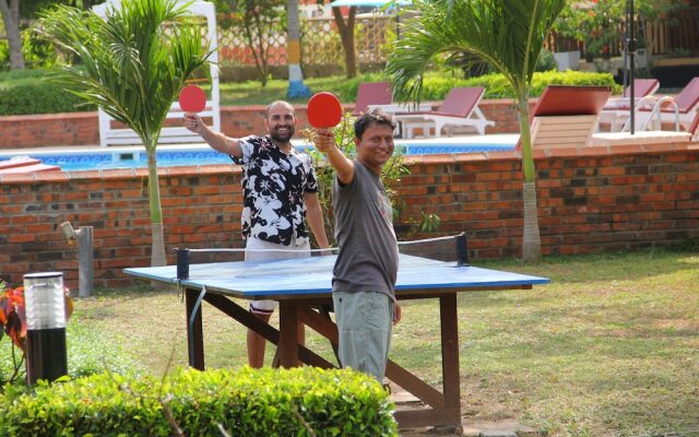 Charlestina Beach Resort