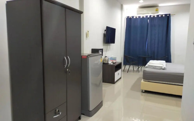 The Rooftop Residence Hostel