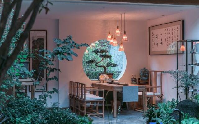 Lijiang Sunshine Garden Villa