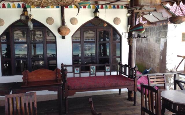 Langi Langi Beach Bungalows