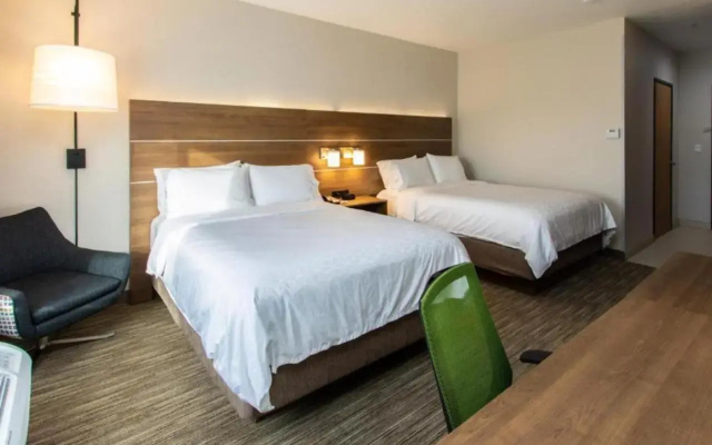 Holiday Inn Express Galleria Area