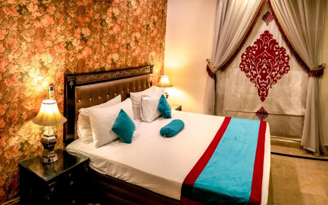 Lahore Palace Hotel