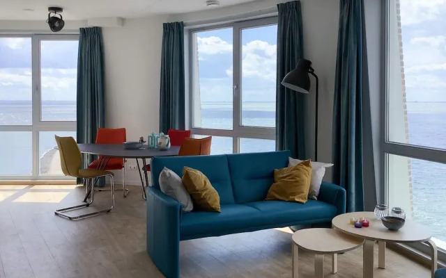 Beautiful Apartment With sea View