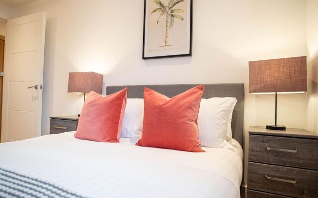 Two-bedroom Near Eton College by Belvilla