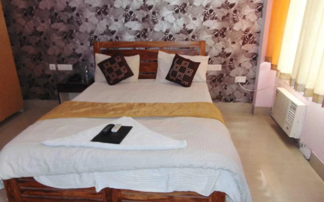 FabHotel Royal Crown