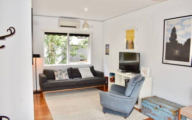 Charming 1 Bedroom Apartment in Leafy Green Hawthorn