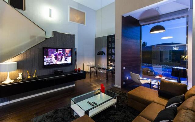 ZENLUXE Villa Planet Costa Dorada