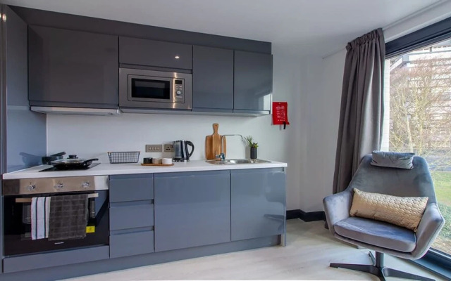 The Residence Coventry by Paymán Club