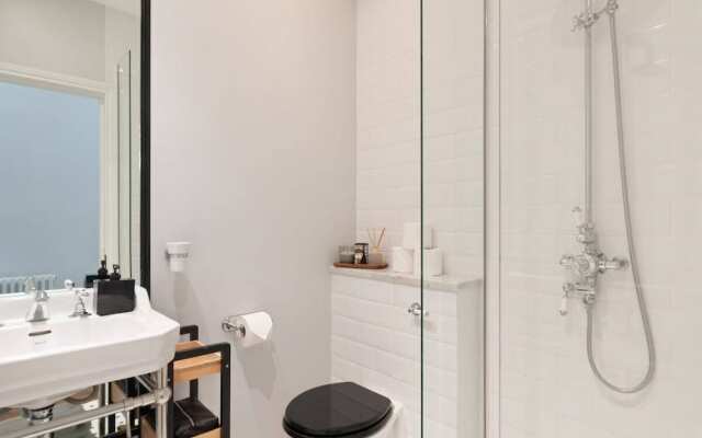 Stunning 2-bedroom Apartment in Chelsea