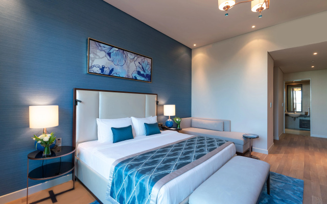 Rixos The Palm Hotel & Suites