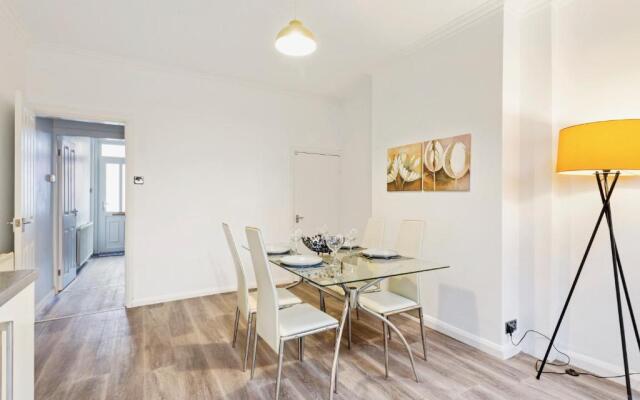 Spacious & Central Entire Home