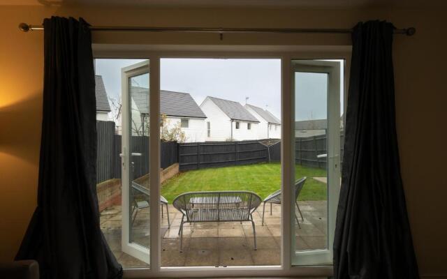 Waterside Lodge by PAY AS U STAY
