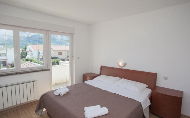 Dekanic D. - Two Bedroom No.2