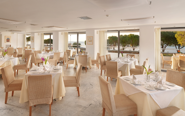Airotel Achaia Beach